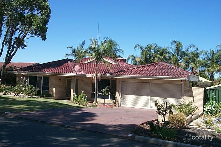 22 Mcgillivray Gdns, Winthrop, WA 6150