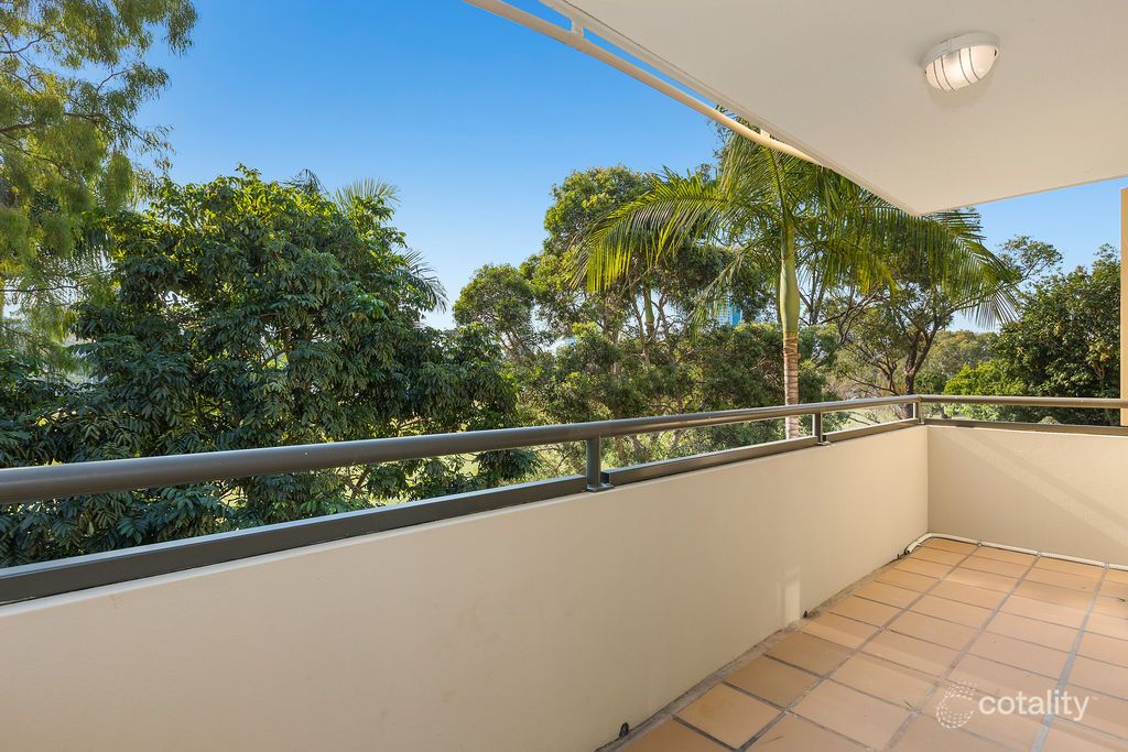 2/37 Dixon St, Coolangatta, QLD 4225