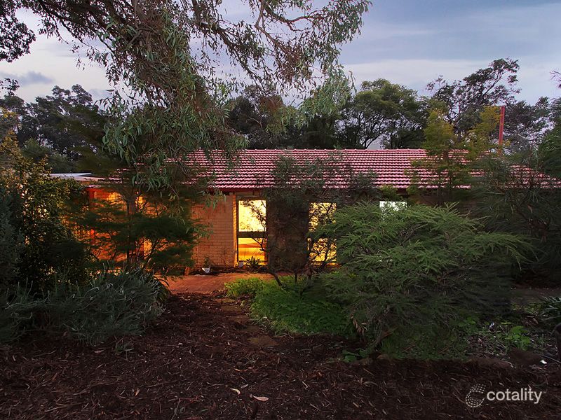 7 Vernallan Way, Lesmurdie, WA 6076
