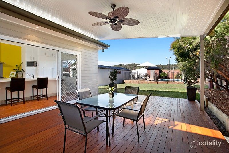 19 Bryson Ave, Kotara, NSW 2289