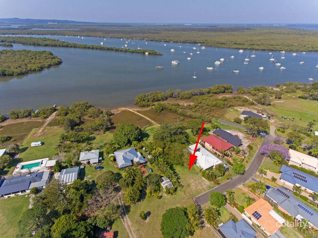 7 Marine Ct, Jacobs Well, QLD 4208