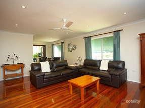 11 Gaywood St, Wynnum West, QLD 4178