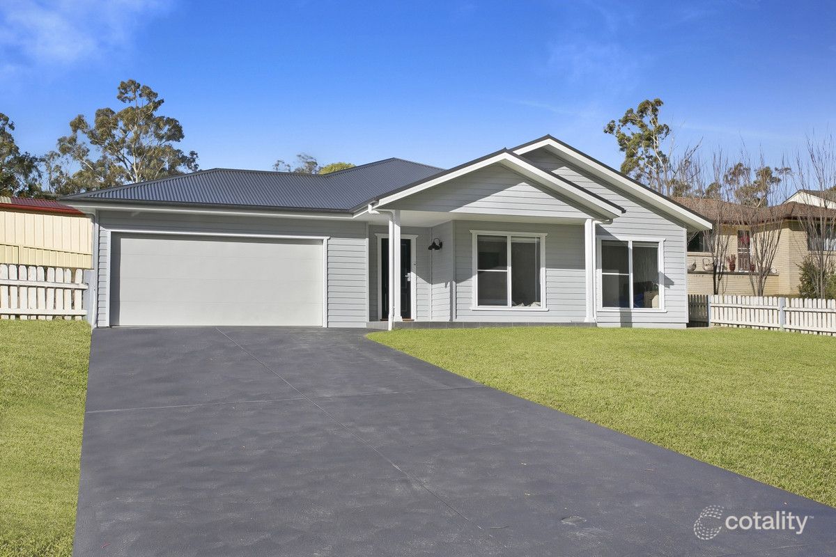 200 Wilson Dr, Hill Top, NSW 2575