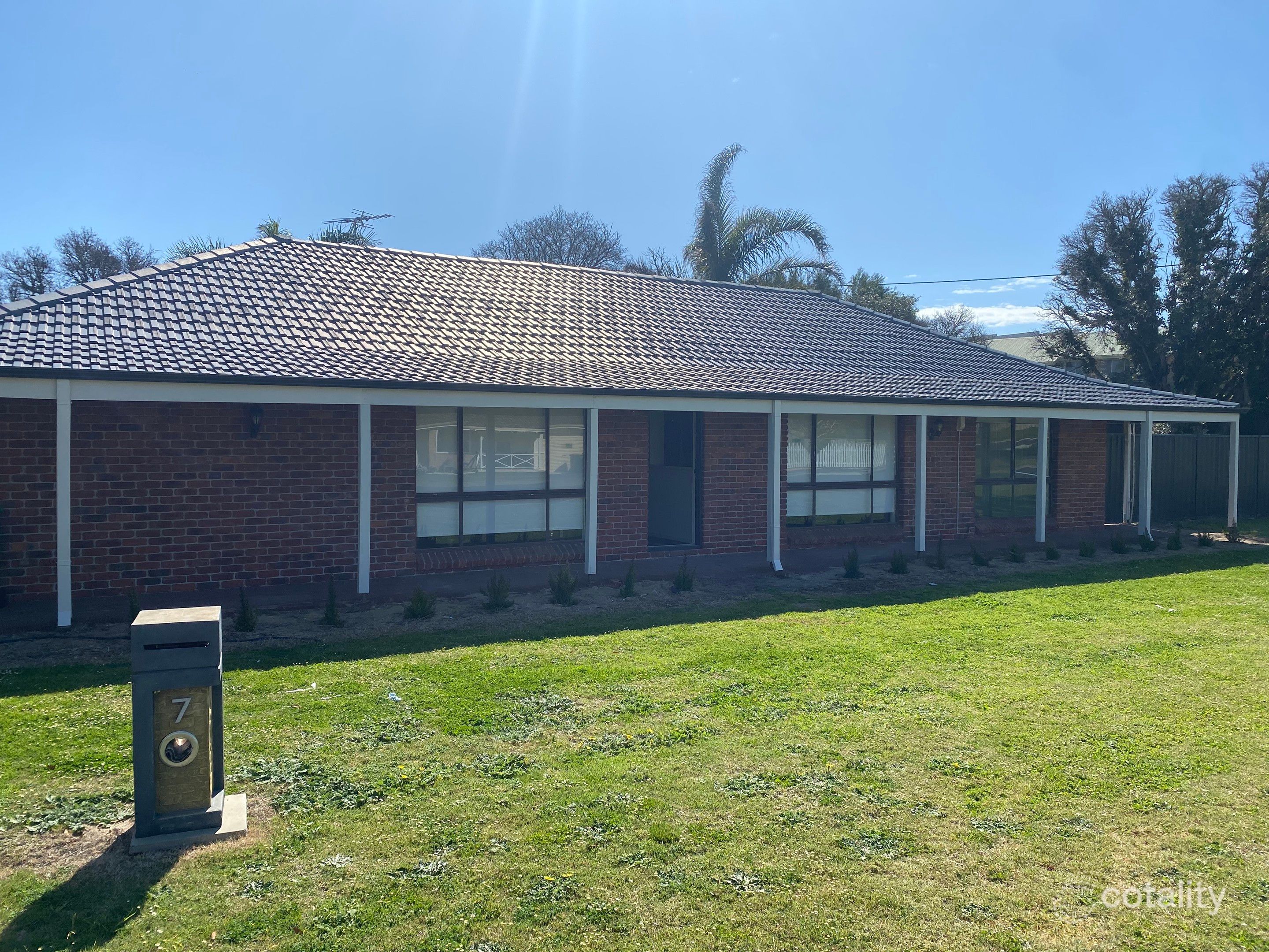 7 Beach Rd, South Bunbury, WA 6230