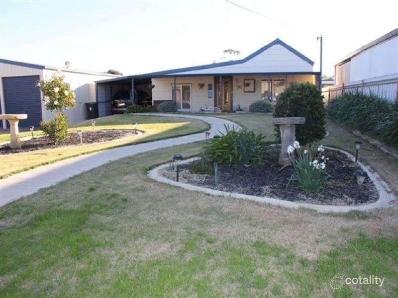 52 Dampier St, Bruce Rock, WA 6418