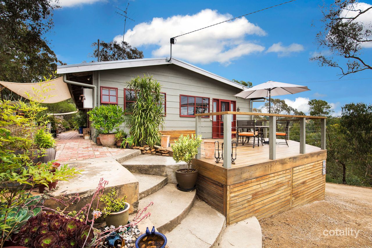 10 Shaftesbury Ave, St Andrews, VIC 3761