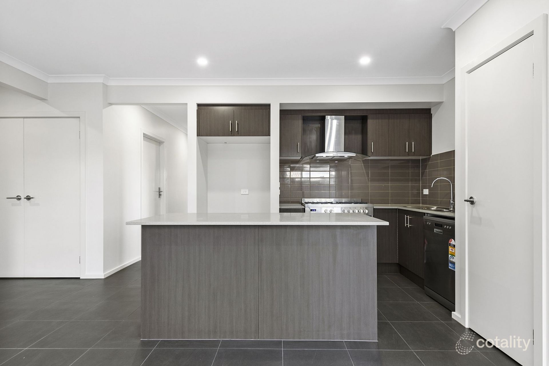 26 Caravan Pde, Berwick, VIC 3806