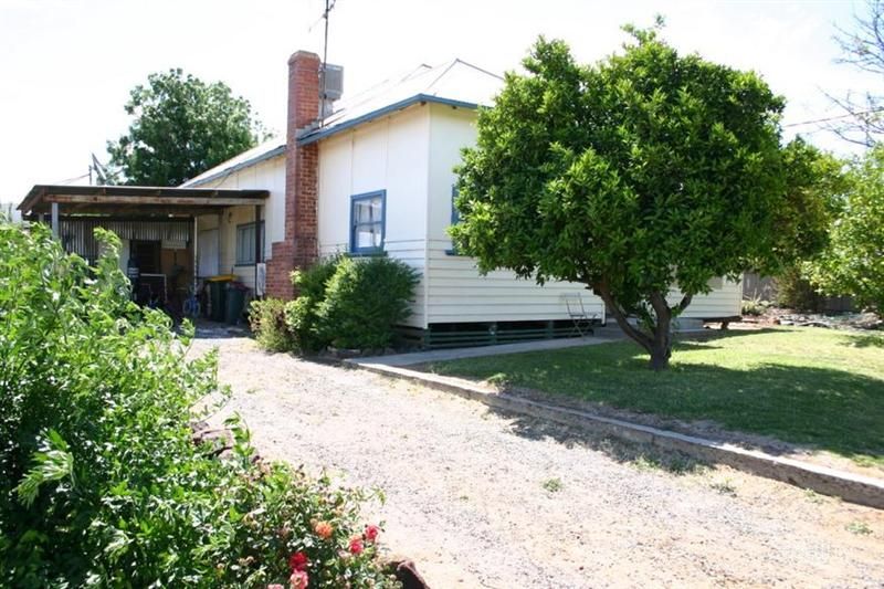 29 Sutcliff St, Sea Lake, VIC 3533