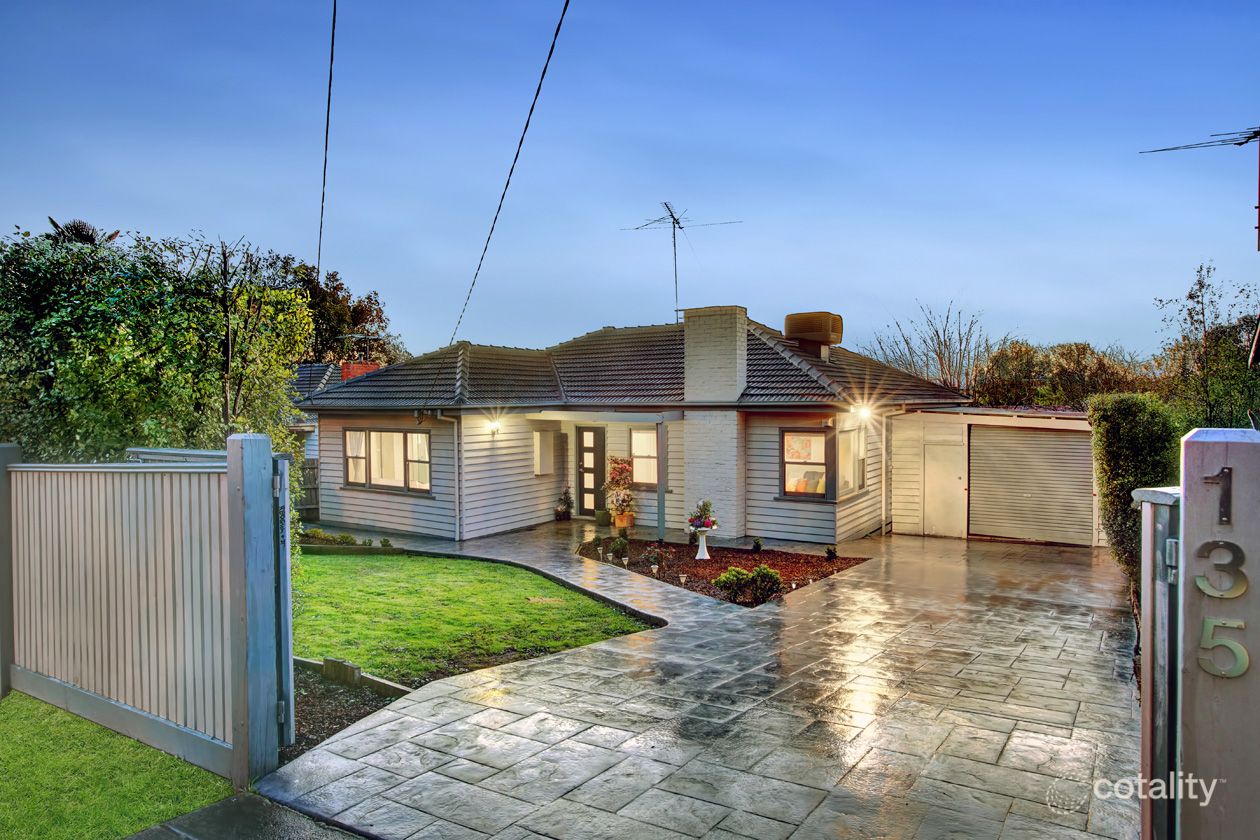 135 Mt Dandenong Rd, Ringwood East, VIC 3135