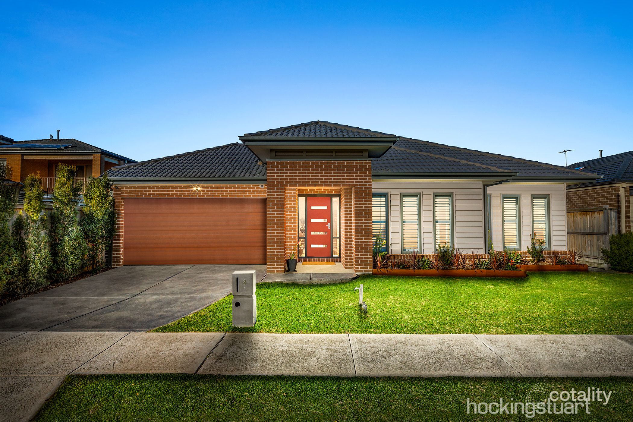 8 Mcwilliams Cres, Point Cook, VIC 3030