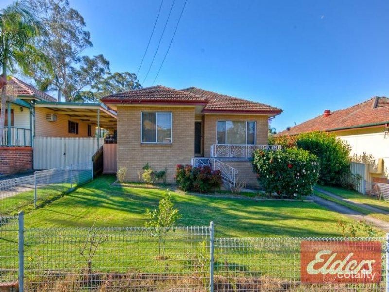 28 Lucretia Rd, Toongabbie, NSW 2146