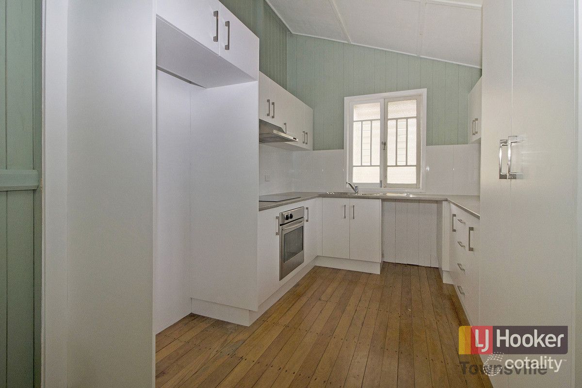 69 Eleventh Ave, Railway Estate, QLD 4810