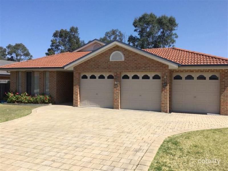 16 Wilkinson Bvd, Hunterview, NSW 2330