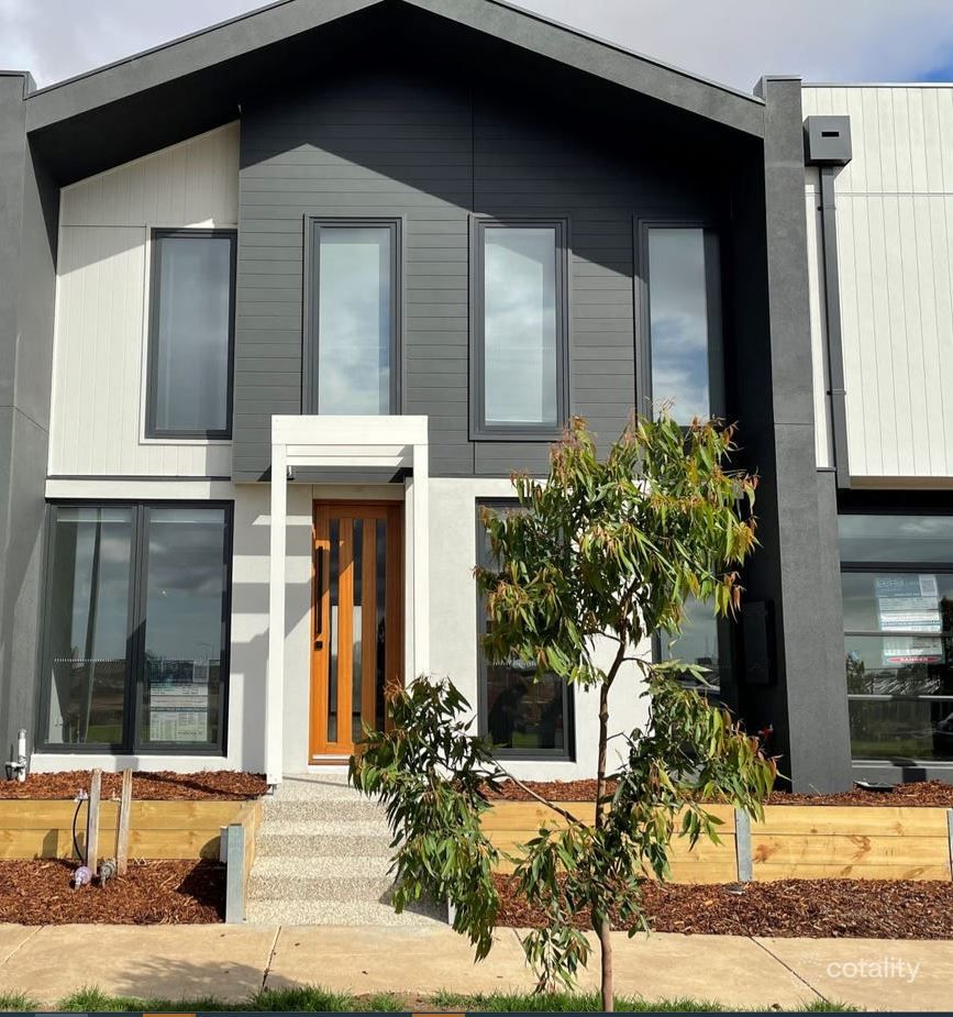 60 Fitzrovia Dr, Wyndham Vale, VIC 3024