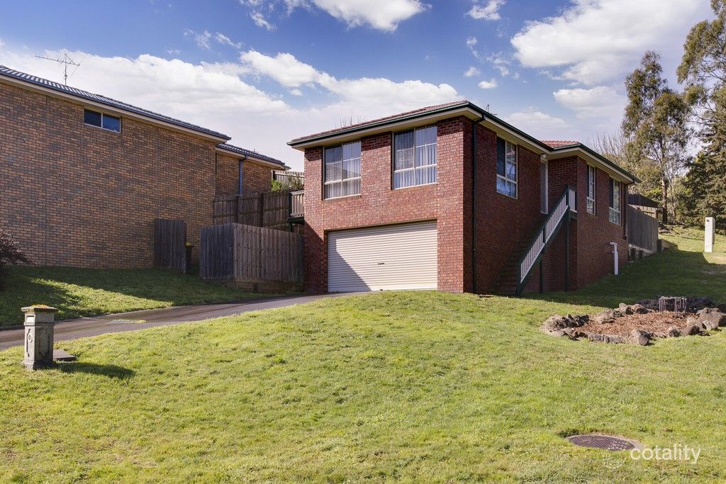8 Coal Creek Rd, Korumburra, VIC 3950