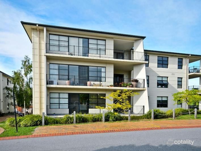17/1 Conservatory Dr, Burwood, VIC 3125