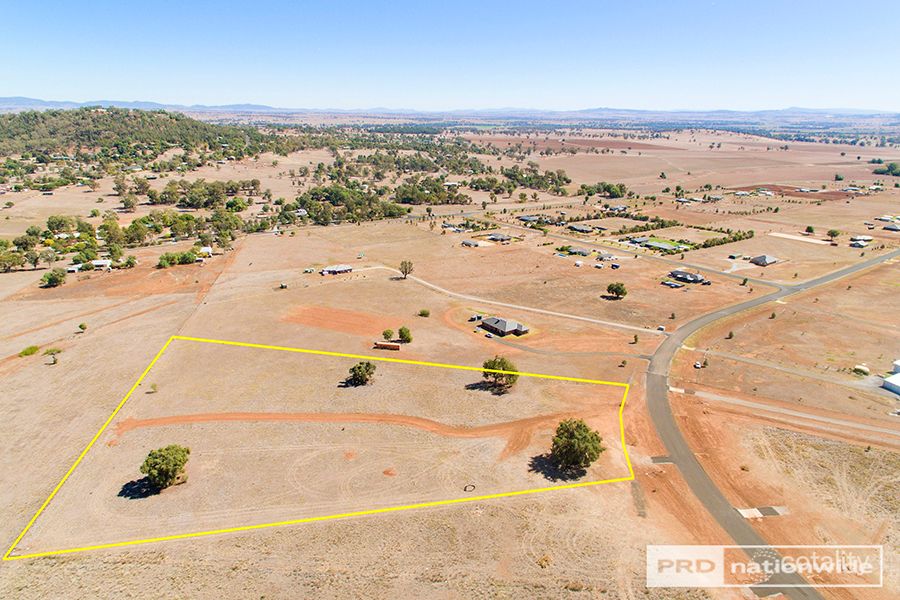 24 Horseshoe Pl, Moore Creek, NSW 2340
