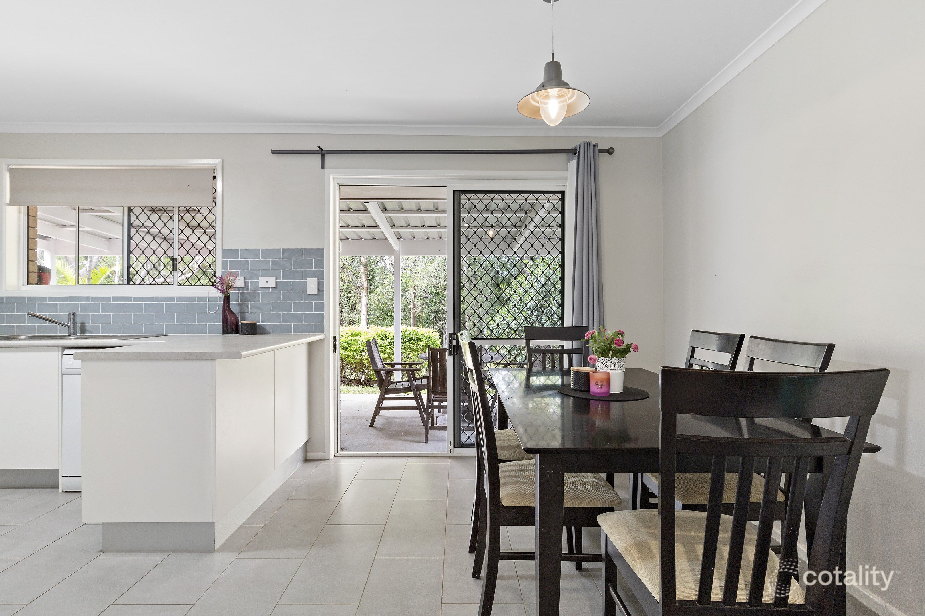 23 Sherwood Cres, Daisy Hill, QLD 4127