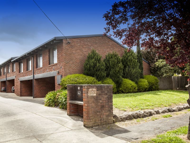 1/2 Jones St, Lilydale, VIC 3140