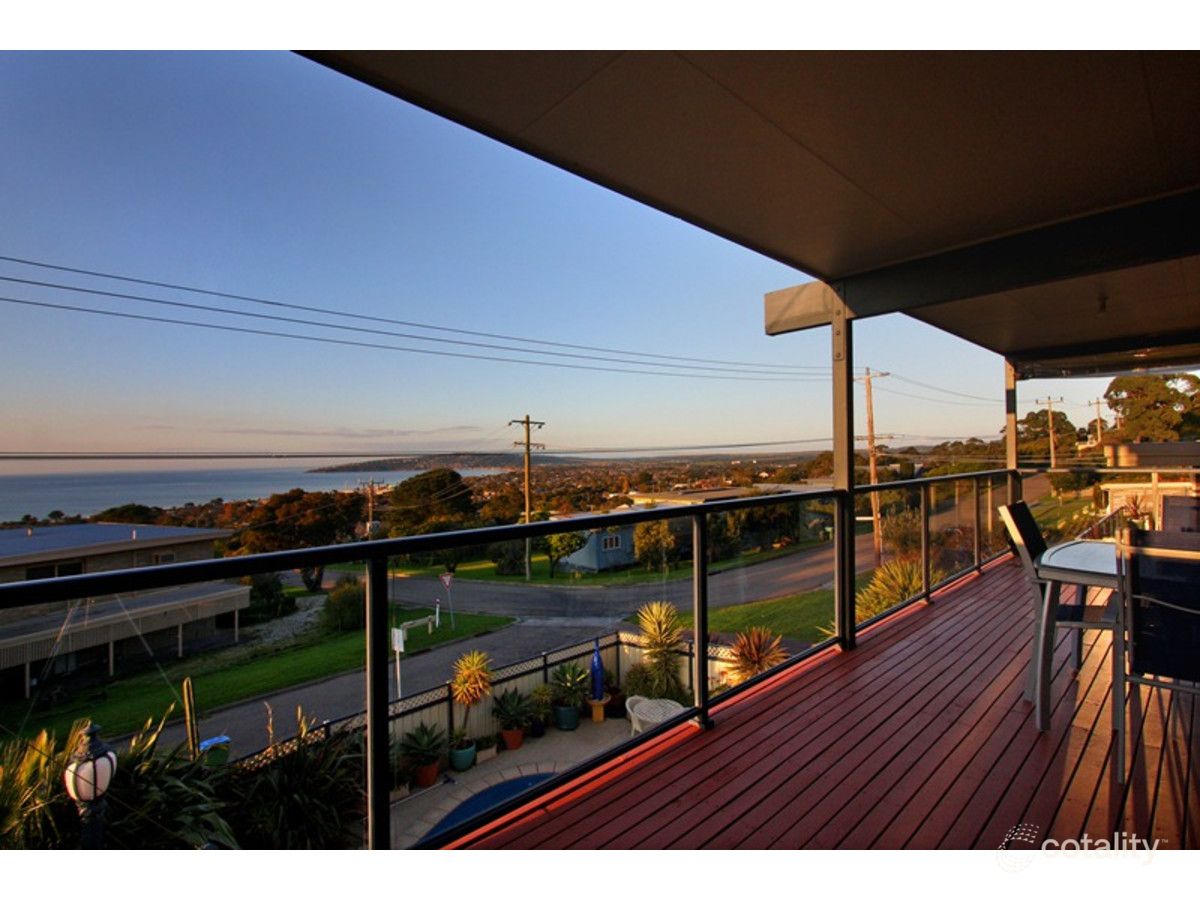 19 Atunga Tce, Dromana, VIC 3936