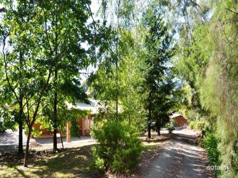 24 Allamar Ct, Tawonga South, VIC 3698