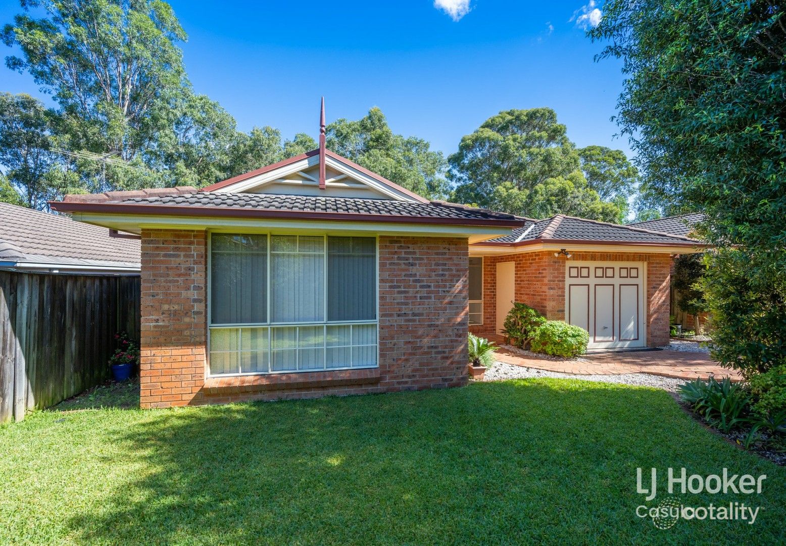 17e Roberts Rd, Casula, NSW 2170
