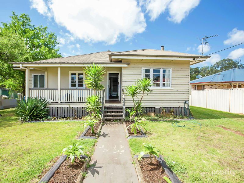 5 John St, Crows Nest, QLD 4355