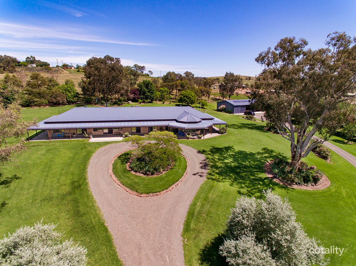 17 Wenz Lane, Canowindra, NSW 2804