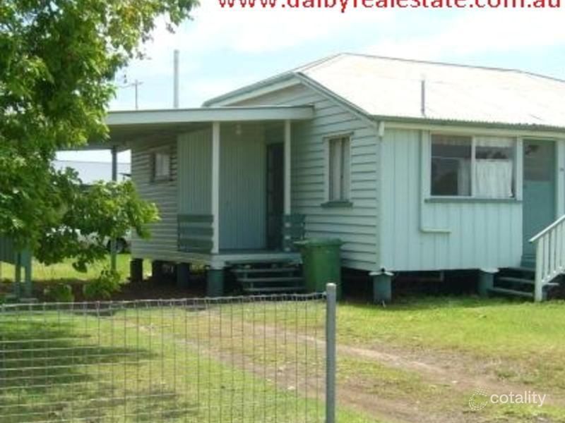 67 Edward St, Dalby, QLD 4405