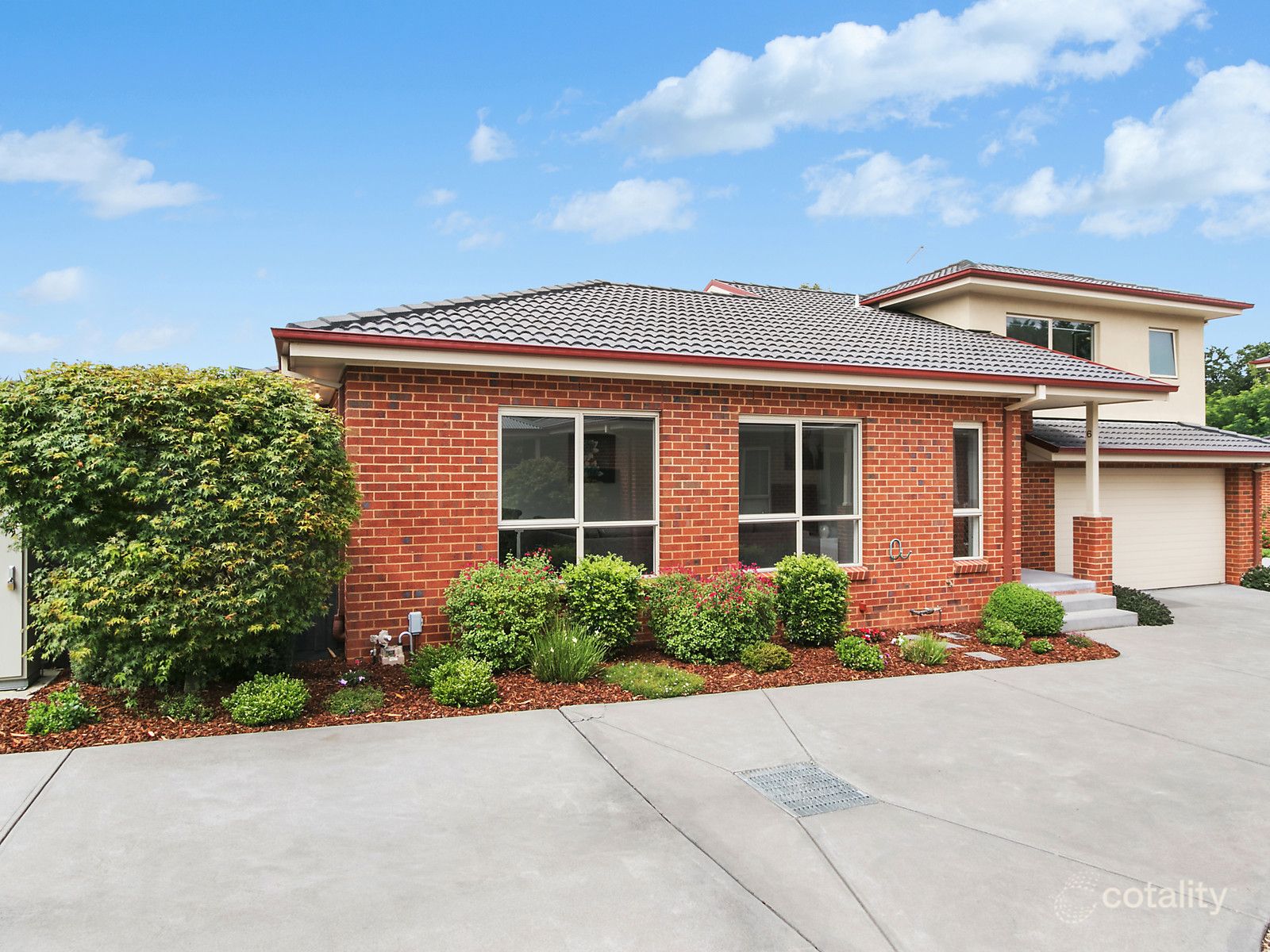 6 Fairmont Dr, Kilsyth, VIC 3137