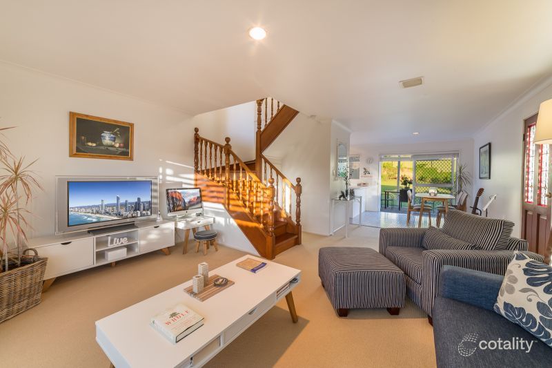 2/5 Lindal St, Ashmore, QLD 4214