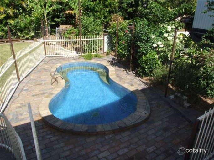 2 Earl Pl, Millner, NT 0810