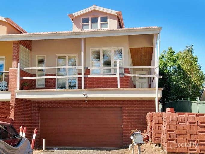54 Edward St, Essendon, VIC 3040