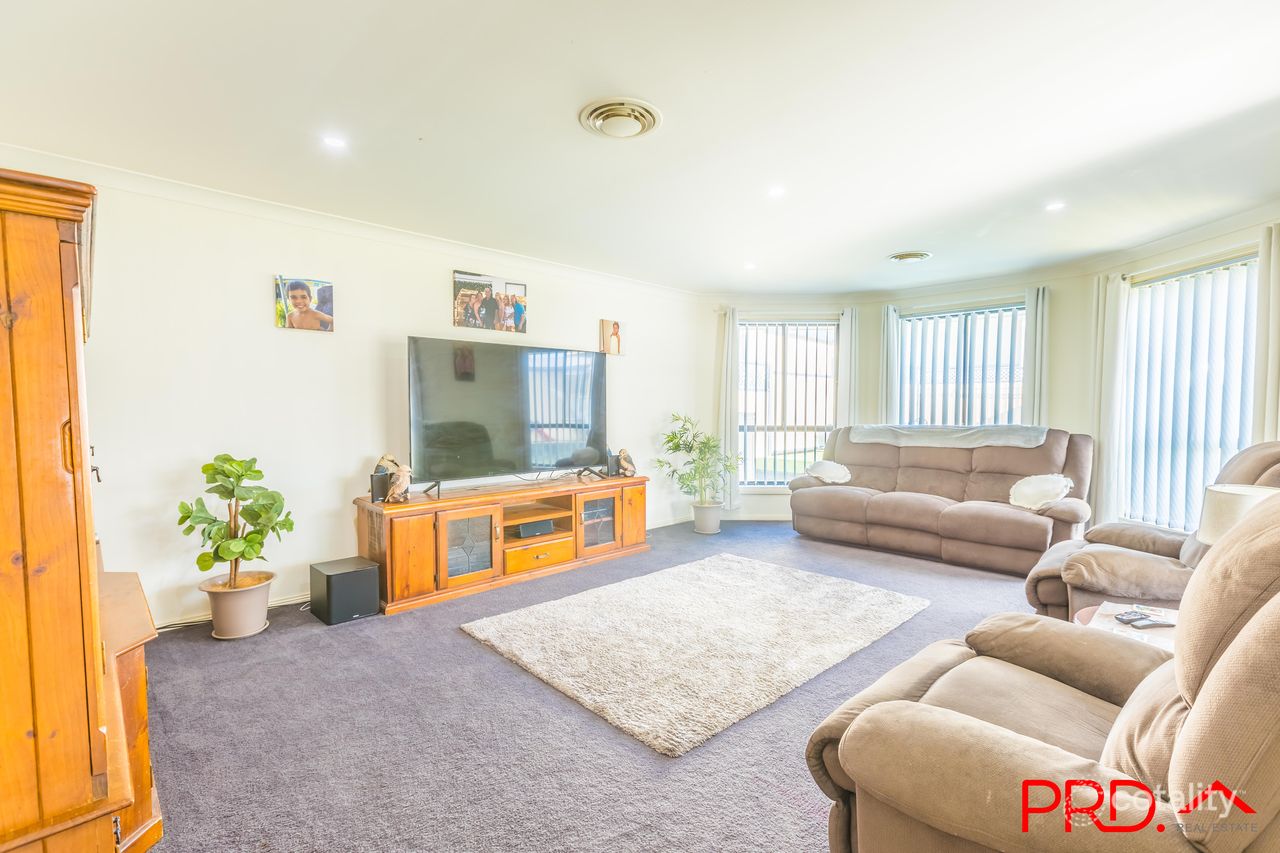 59 Harrier Pde, Calala, NSW 2340