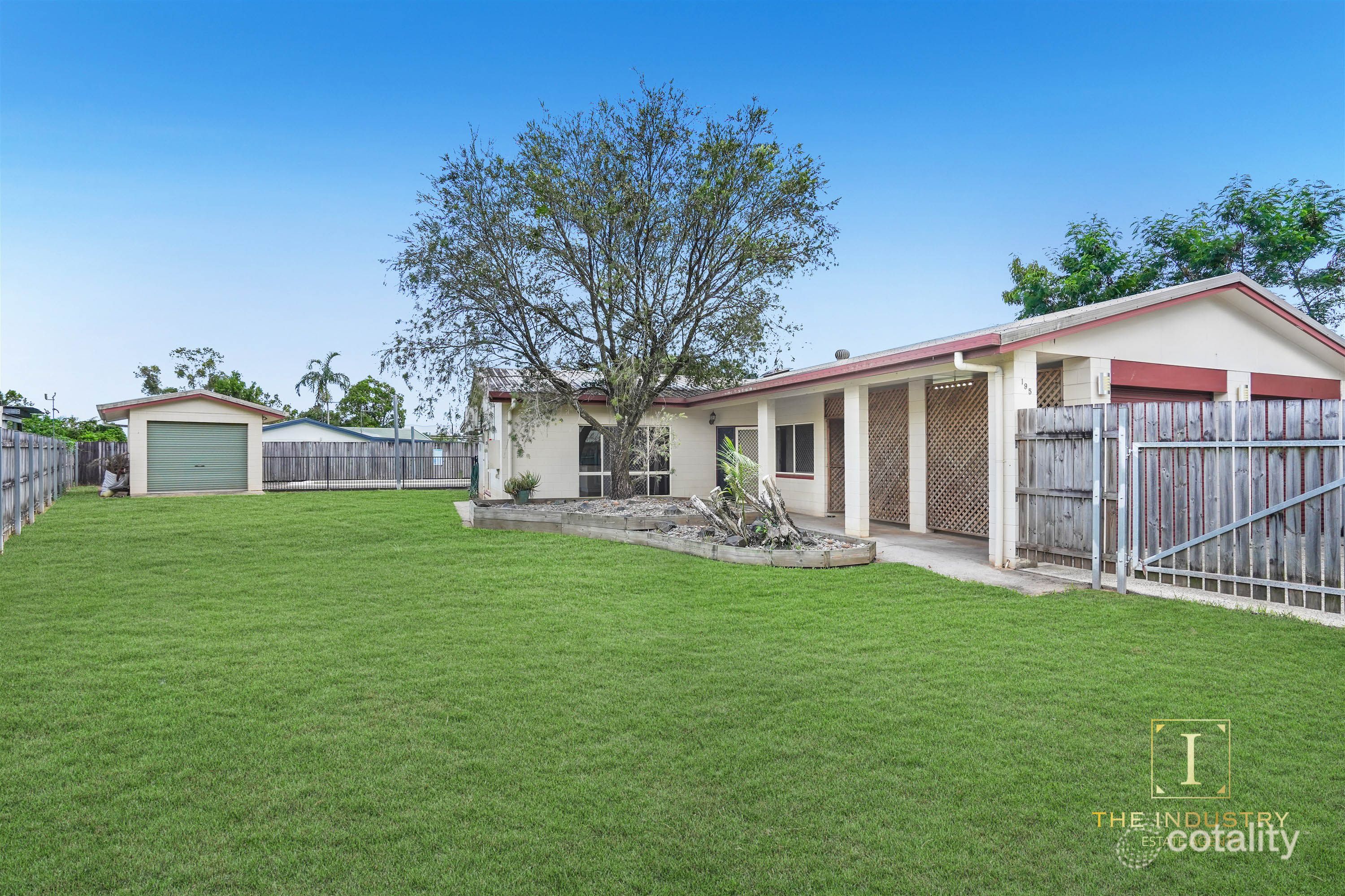 195 Robert Rd, Bentley Park, QLD 4869