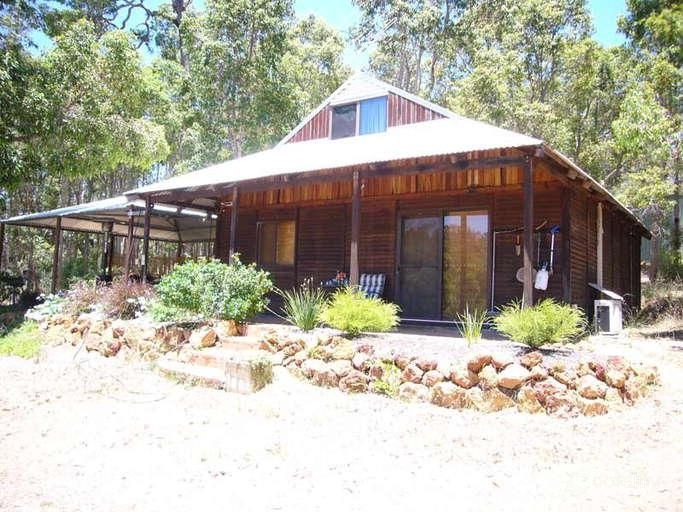 100 Hampstead Hills Dr, Gidgegannup, WA 6083
