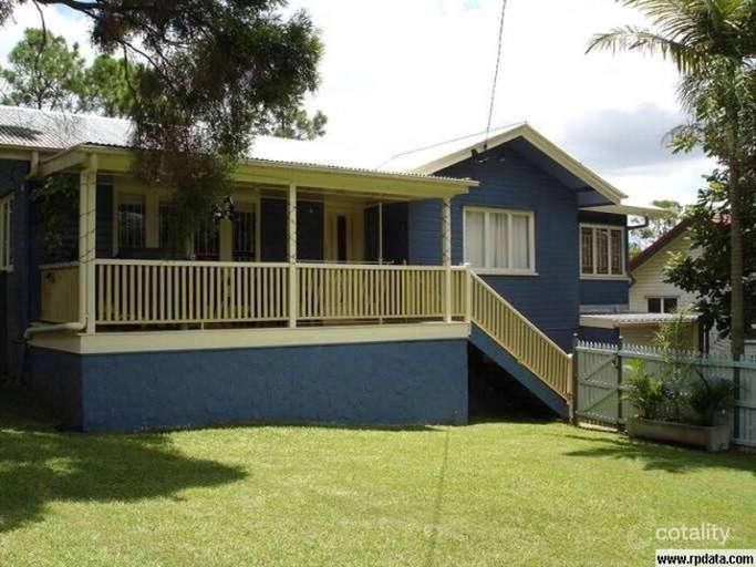 55 Sebring St, Holland Park West, QLD 4121