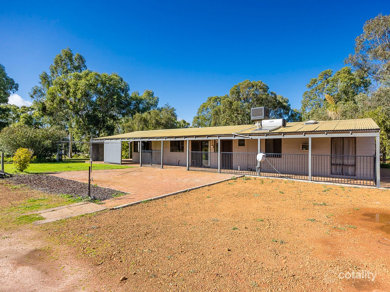 33 Edwards Pl, Muchea, WA 6501