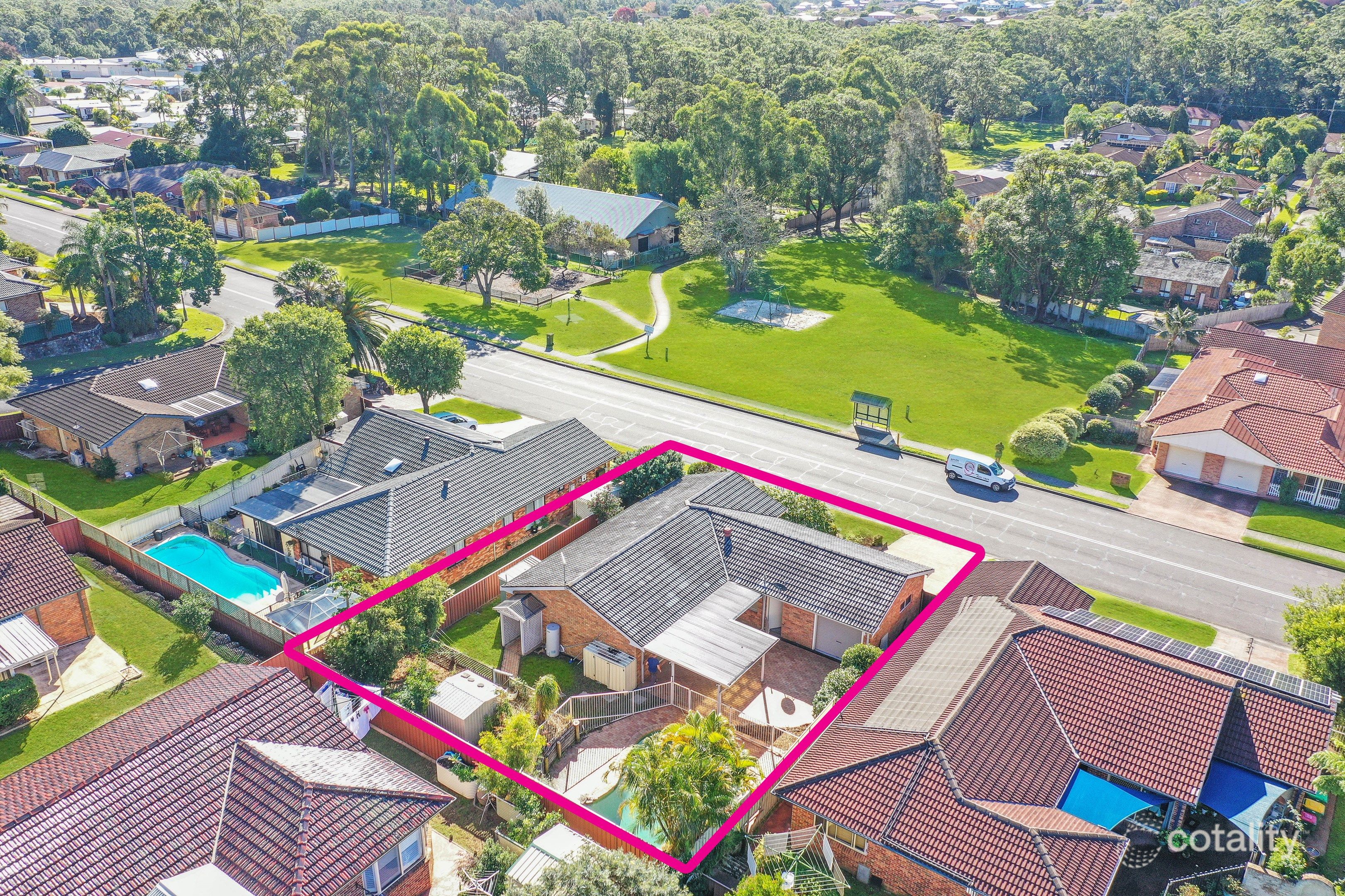 28 Greenvale Rd, Green Point, NSW 2251
