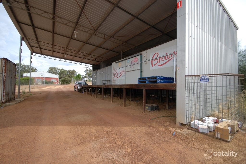 40 Stewart Rd, Narrogin, WA 6312