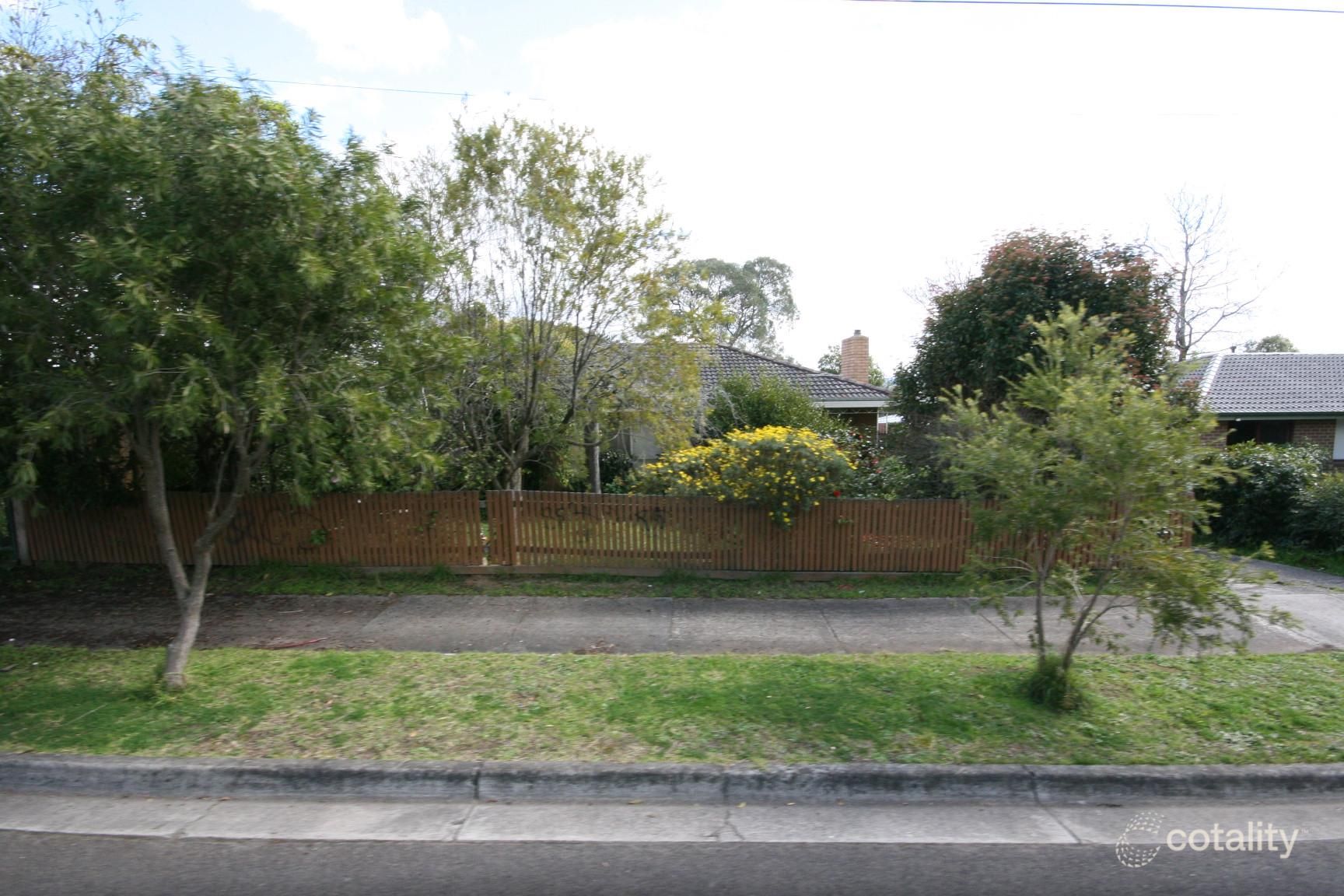 35 Robertson Cres, Boronia, VIC 3155