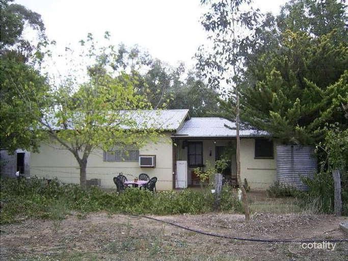 41 Hintons Rd, Young, NSW 2594