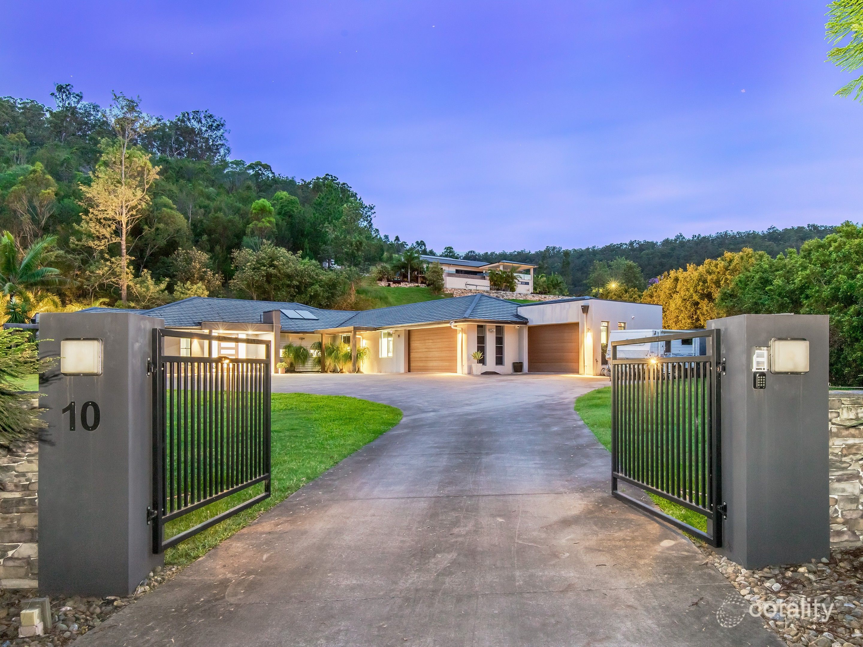 10 Yallanbee Ct, Wongawallan, QLD 4210