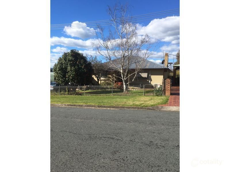 4 Drummond St, Eskdale, VIC 3701
