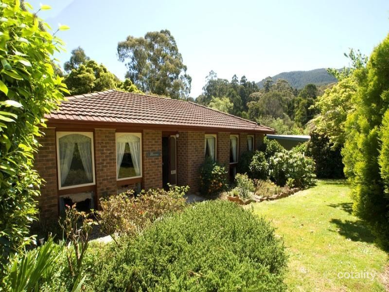 30 Lincoln Rd, Warburton, VIC 3799