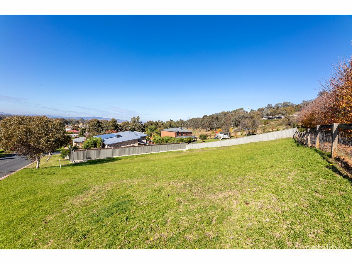 705 Pearsall St, Hamilton Valley, NSW 2641
