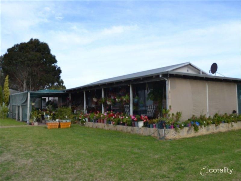 1 Indian Ocean Dr, Woodridge, WA 6041