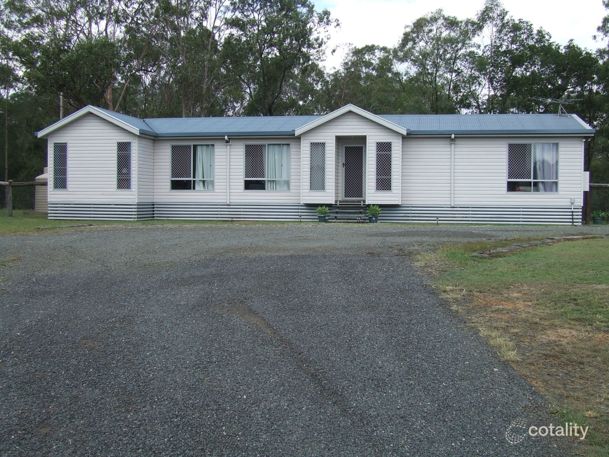16 Lawrence Ct, Regency Downs, QLD 4341