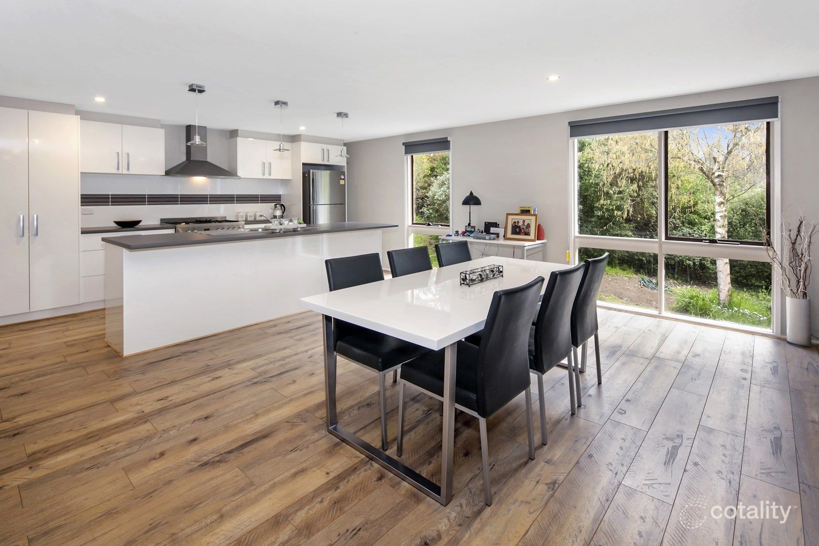 10 Clyde St, Linton, VIC 3360