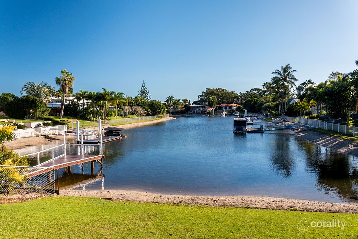 29 Karbunya St, Mermaid Waters, QLD 4218